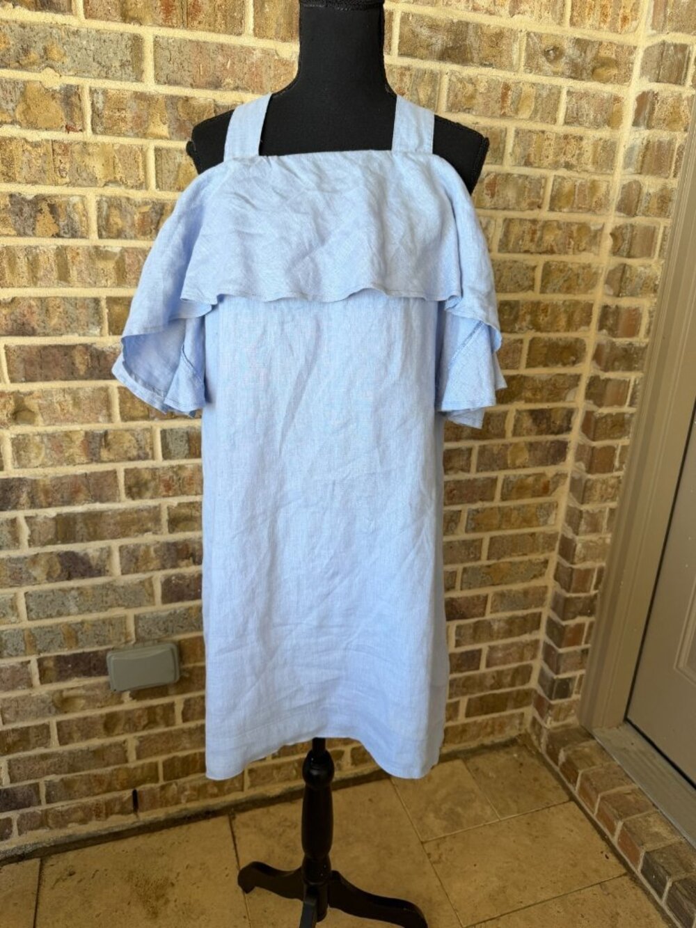 Finley halter cold shoulder dress linen material blue color size large casual
